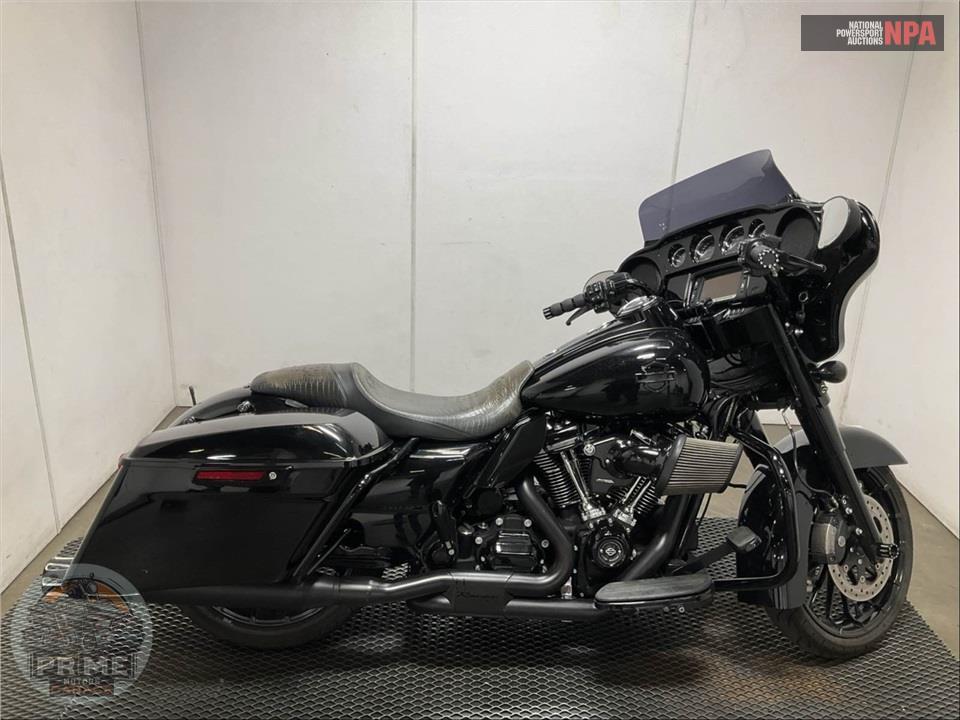 2018 Harley-Davidson FLHXS STREET GLIDE SPECIAL — фото 1