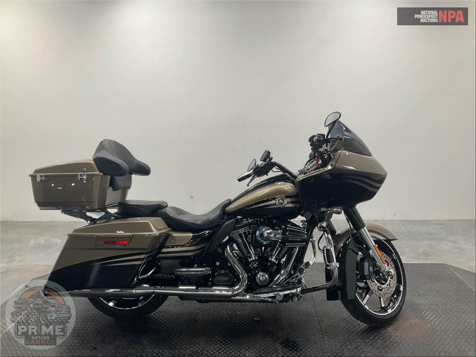 2013 Harley-Davidson FLTRXSE2 SCREAMIN EAGLE — фото 1
