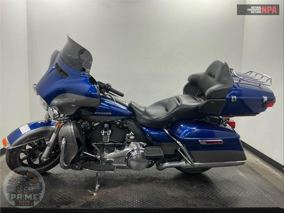 2017 Harley-Davidson FLHTK ULTRA LIMITED — фото 3