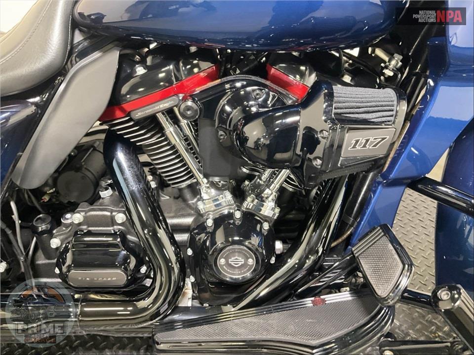 2019 Harley-Davidson FLTRXSE CVO ROAD GLIDE — фото 6