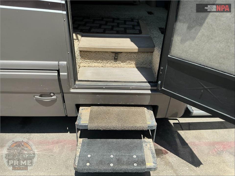 2009 Winnebago M-24J-DODGE SPRINTER TURBO DIESEL - VIEW SERIES — фото 35