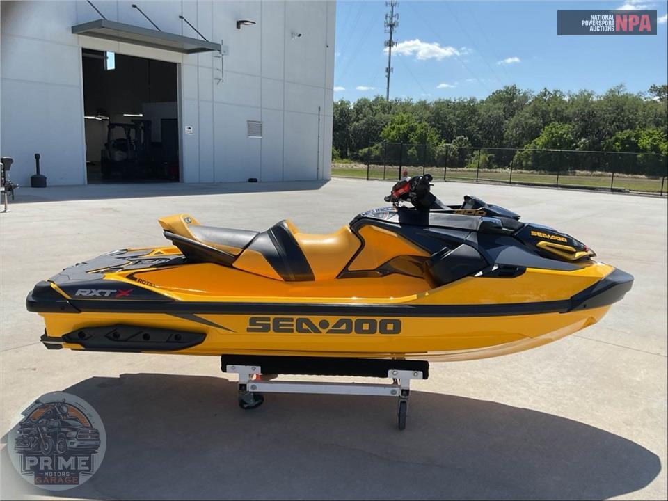 2022 Seadoo/Brp RXT-X300 TCH PKG PREM CLR — фото 1