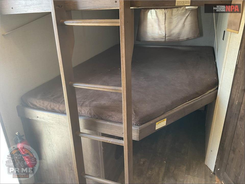 2018 Crossroads Rv M-31 BH - VOLANTE SERIES — фото 14