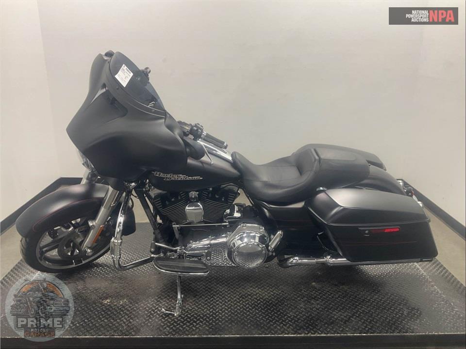 2015 Harley-Davidson FLHXS STREET GLIDE SPECIAL — фото 3