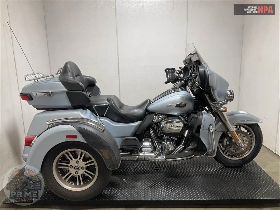 2023 Harley-Davidson FLHTCUTG TRI GLIDE ULTRA CLASSIC — фото 1