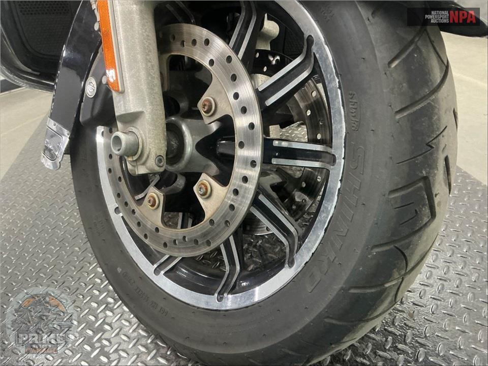 2014 Harley-Davidson FLHTK ELECTRA GLIDE ULTRA LIMITED — фото 36