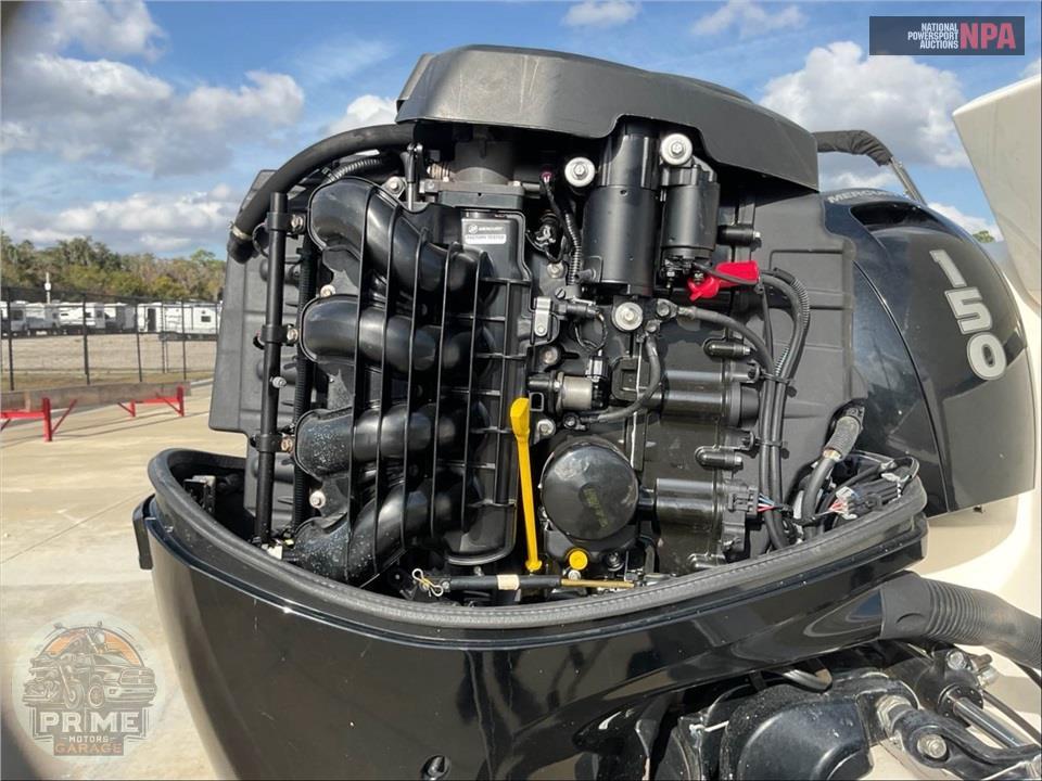 2019 Cobia Boats 220 CENTER CONSOLE L=22/E=1-150HP MERCURY OB — фото 7