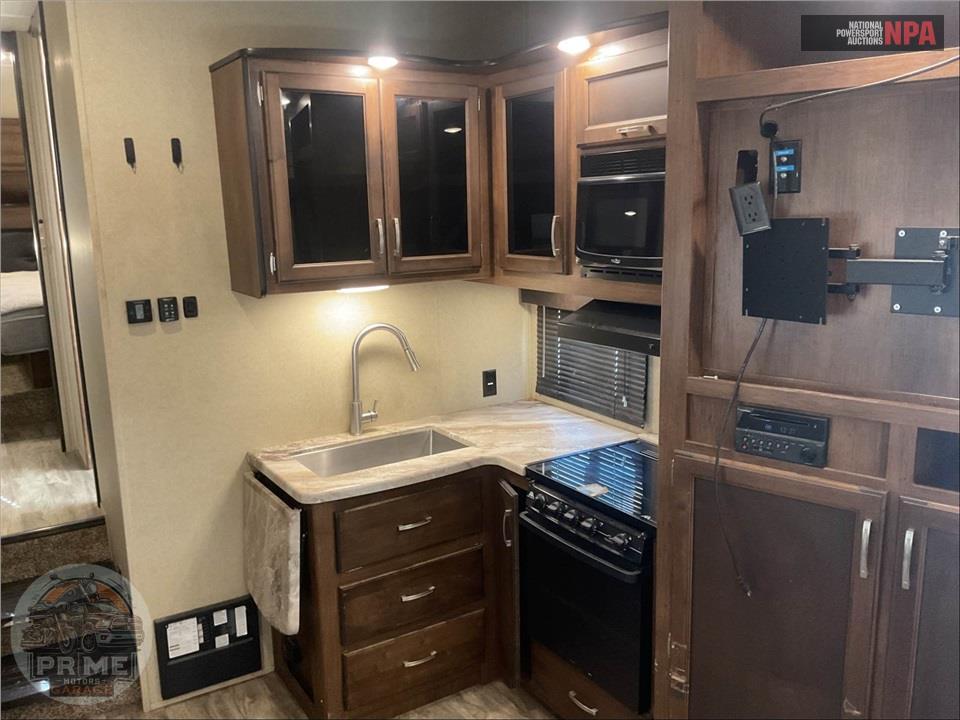 2018 Grand Design Recreational Vehicles M-230RL REFLECTION FIFTH WHEEL SERIES — фото 7
