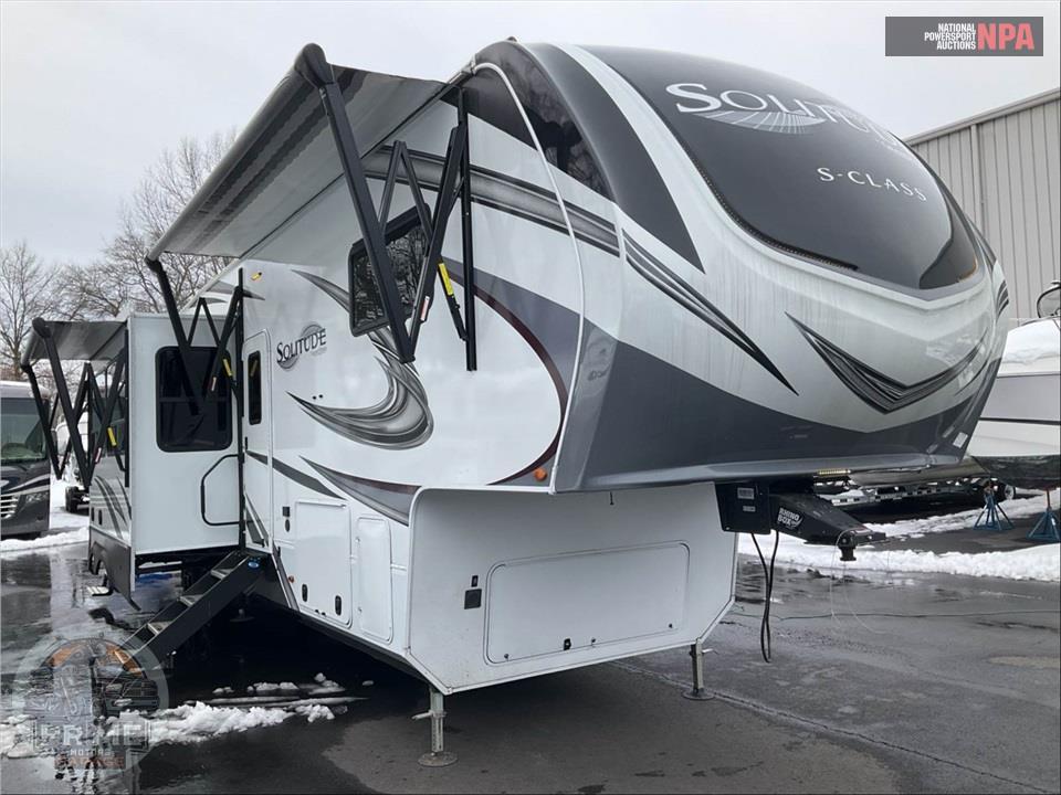 2022 Grand Design Recreational Vehicles M-3740BH - SOLITUDE S-CLASS FIFTH WHEEL SERIES — фото 1