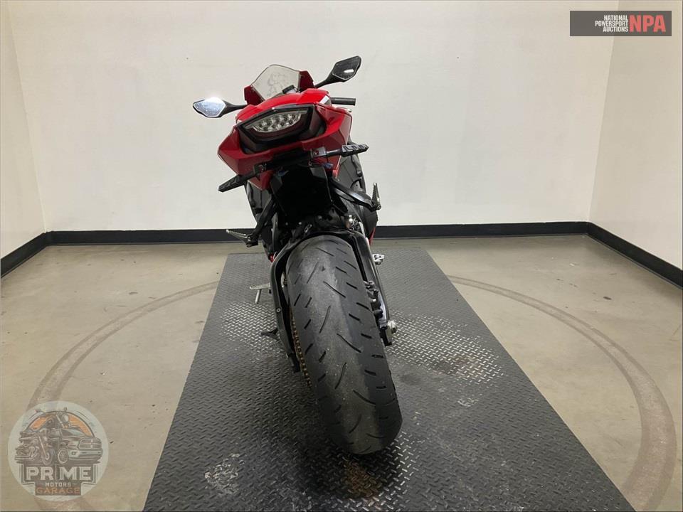 2018 Honda CBR1000RR — фото 4