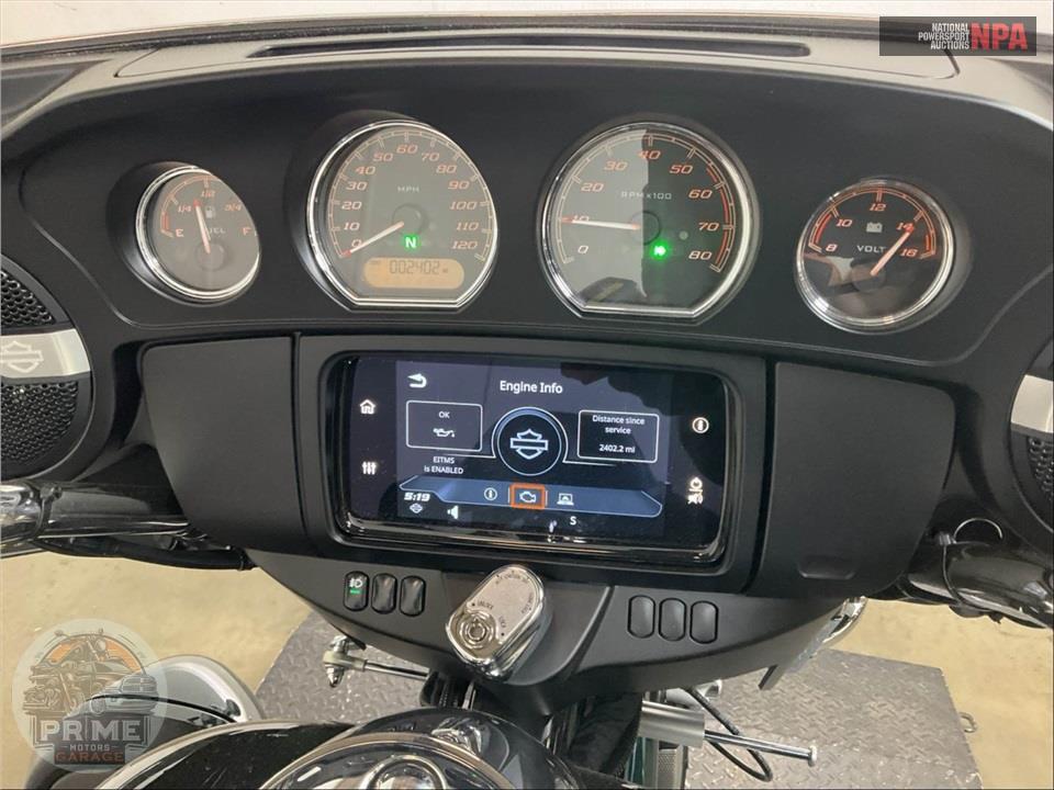 2024 Harley-Davidson FLHTCUTG TRI GLIDE ULTRA CLASSIC — фото 5