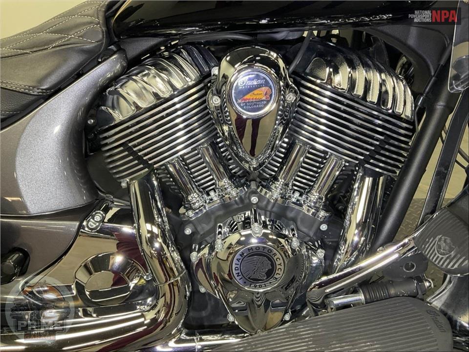 2017 Indian Motorcycle ROADMASTER (THUNDER BLACK) — фото 6