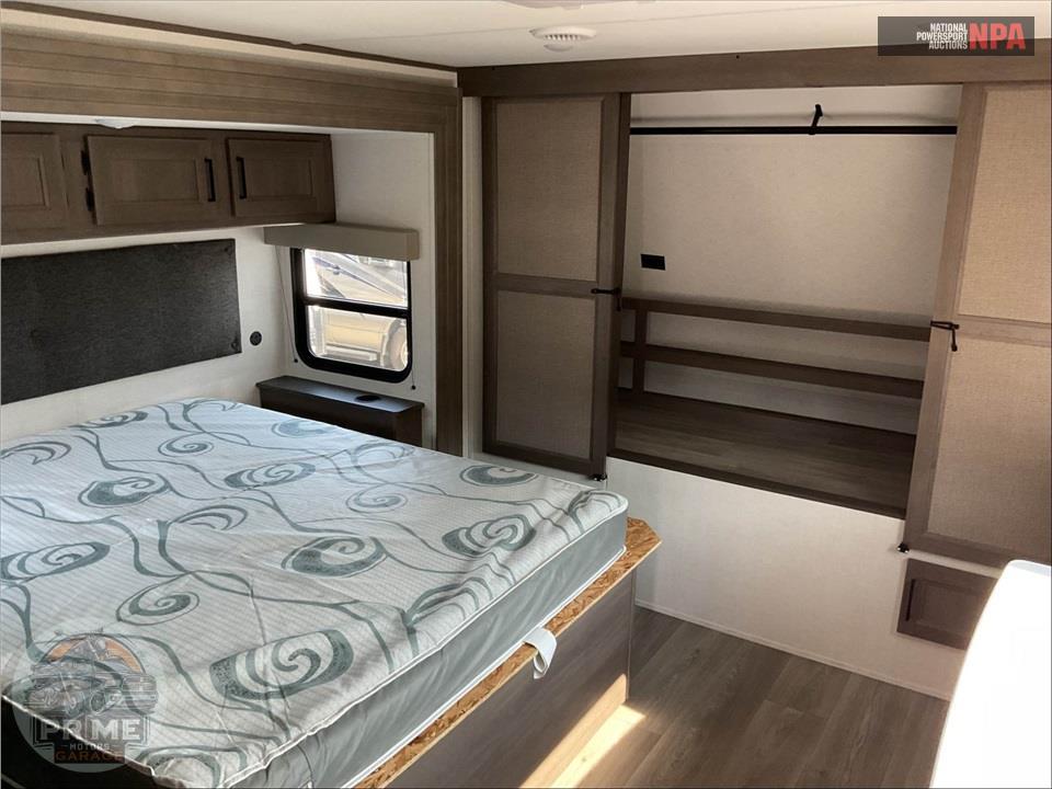 2025 Grand Design Recreational Vehicles M-315RKT - TRANSCEND SERIES — фото 12