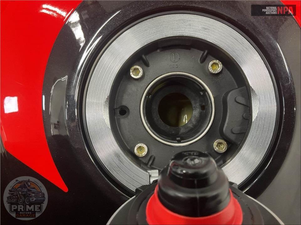 2019 Aprilia TUONO V4 1100 RR — фото 15