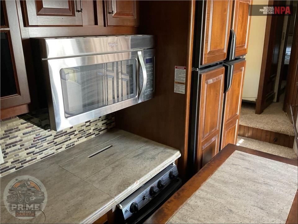 2015 Keystone Rv M-3535 RE - ALPINE FIFTH WHEEL SERIES — фото 18