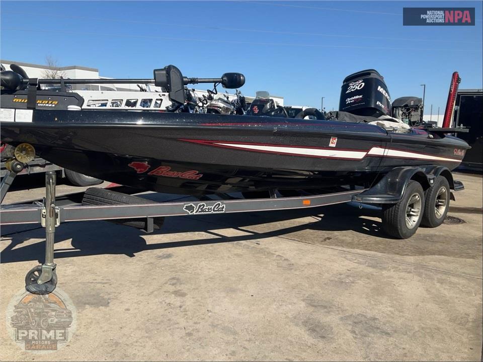 2012 Bass Cat Boats PUMA FTD(*) L=20/E=1 250HP MERC OB — фото 2