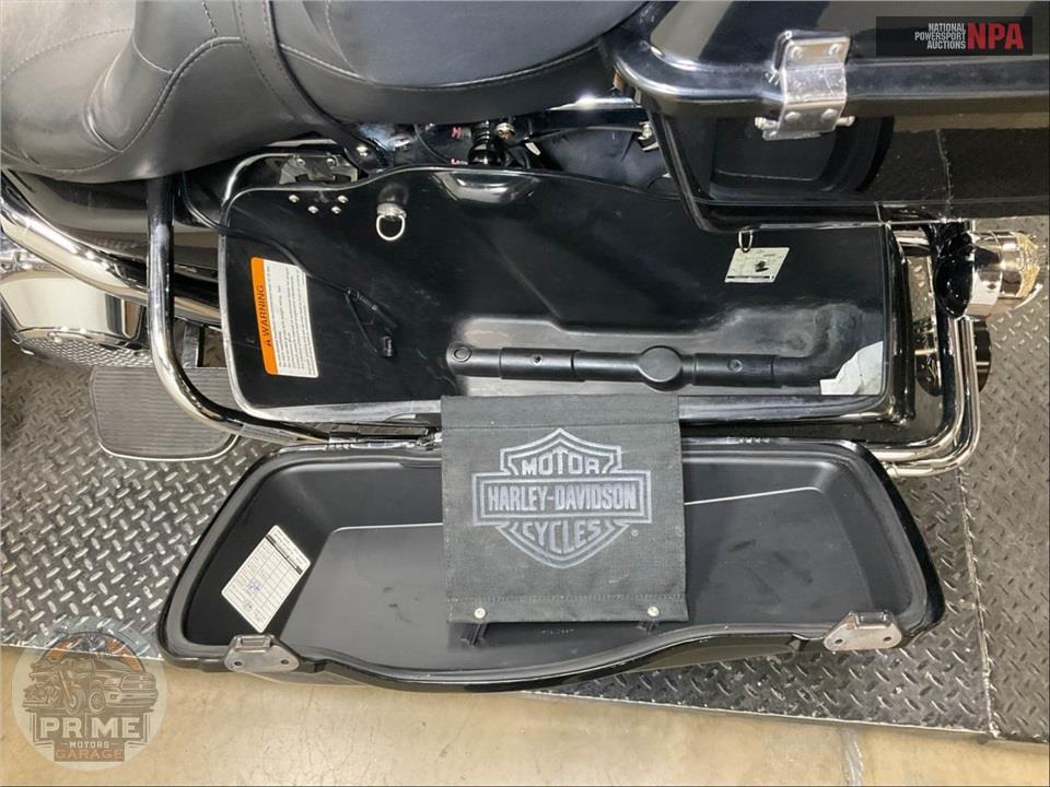 2006 Harley-Davidson FLHTCI ELECTRA GLIDE CLASSIC — фото 21