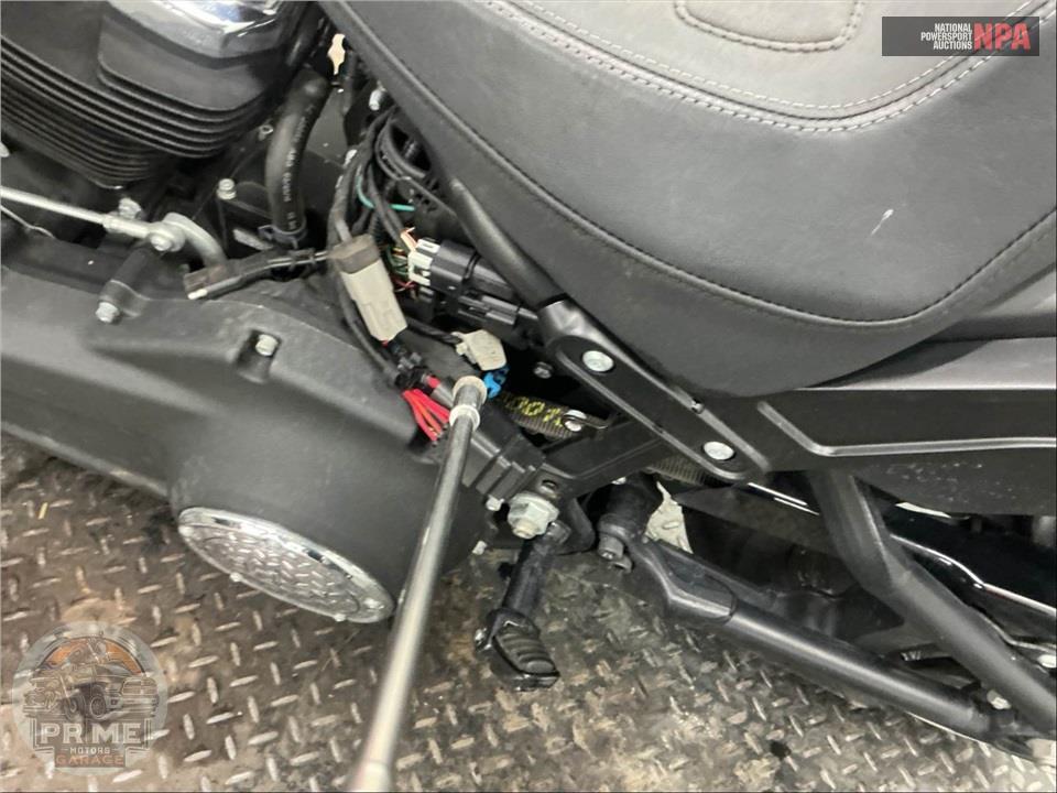 2019 Harley-Davidson FXFBS FAT BOB 114 — фото 16