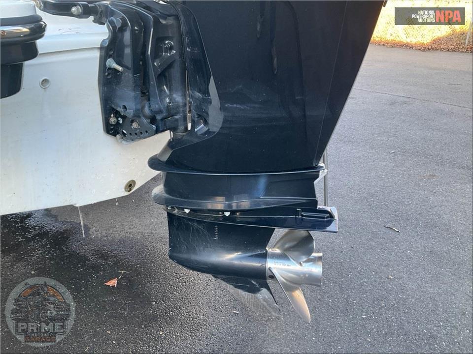 2022 Bayliner Marine T22CC(*) CENTER CONSOLE SERIES L=23/E=1-200HP MERCURY OB — фото 11