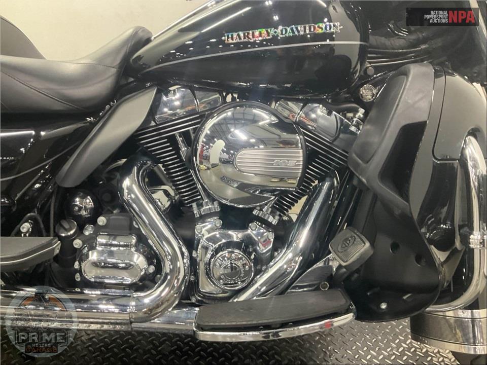 2015 Harley-Davidson FLHTK ELECTRA GLIDE ULTRA LIMITED — фото 6