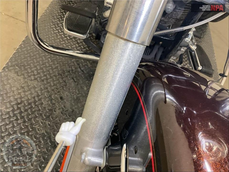 2011 Harley-Davidson FLHTCUTG TRIGLIDE UL CLSC — фото 28