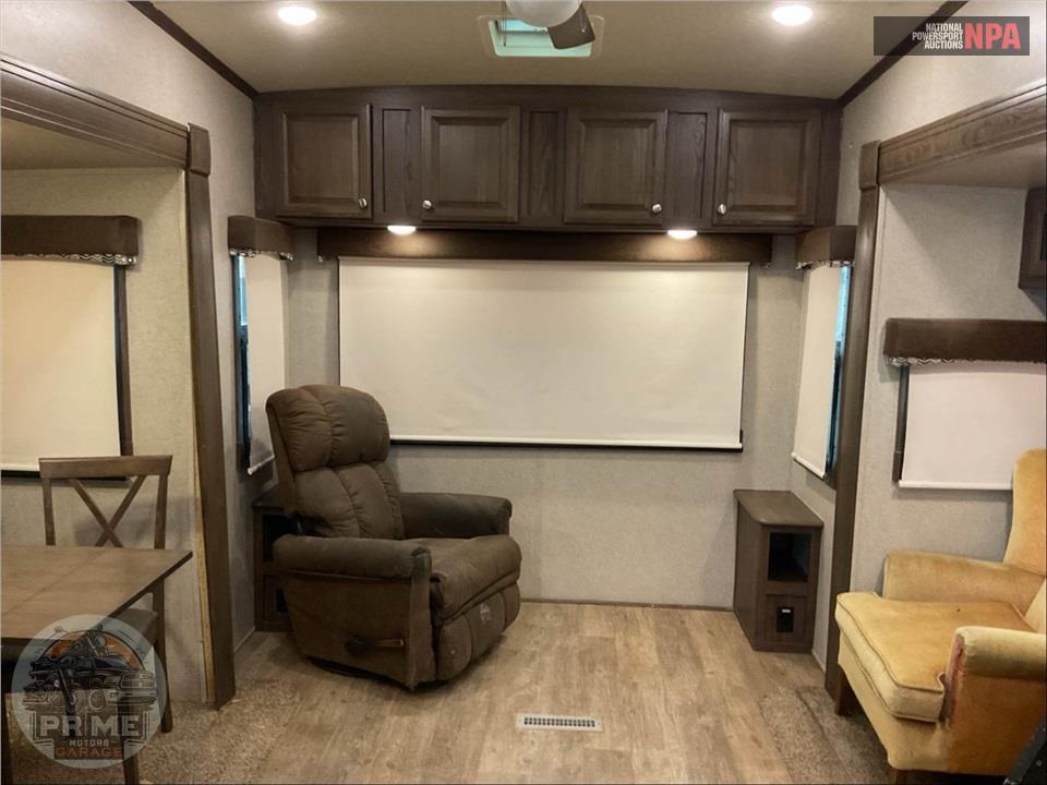 2019 Rockwood By Forest River M-8299BS - SIGNATURE FIFTH WHEEL SERIES — фото 6