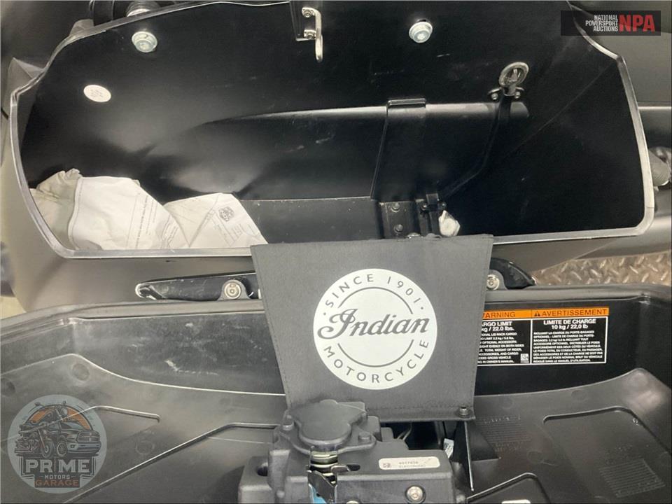 2019 Indian Motorcycle CHIEFTAIN DARK HORSE — фото 19