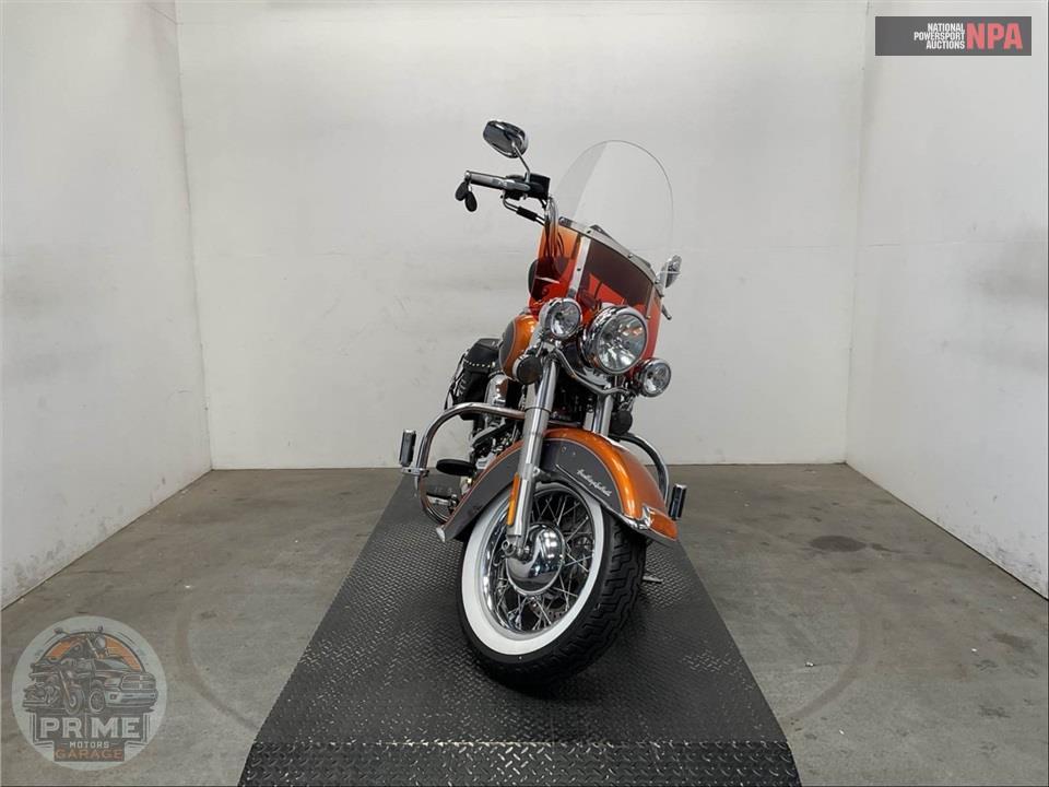 2015 Harley-Davidson FLSTC HERITAGE SOFTAIL CLASSIC — фото 2