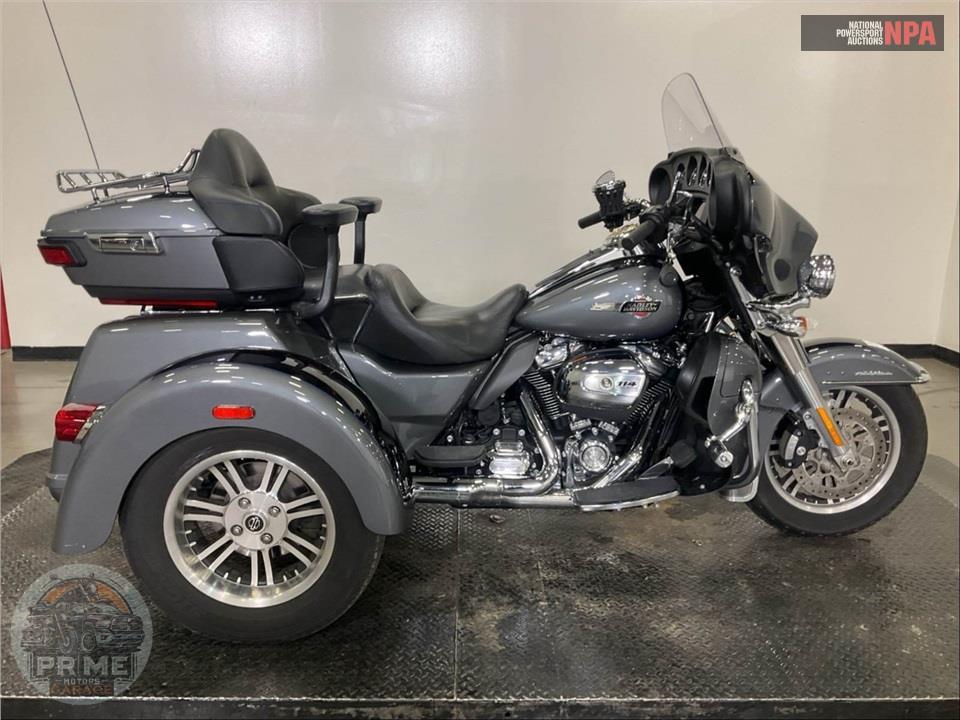 2022 Harley-Davidson FLHTCUTG TRI GLIDE ULTRA CLASSIC — фото 1