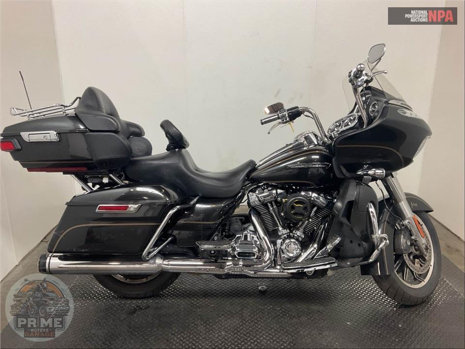 2017 Harley-Davidson FLTRU ROAD GLIDE ULTRA — фото 1
