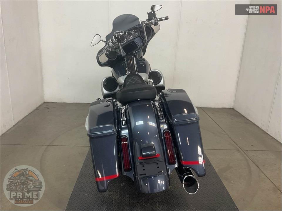 2019 Harley-Davidson FLHXSE CVO STREET GLIDE — фото 4