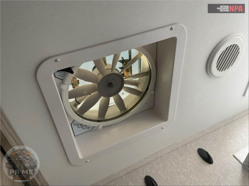 2022 Cherokee By Forest River M-3660SUITE ARCTIC WOLF FIFTH WHEEL SERIES — фото 25