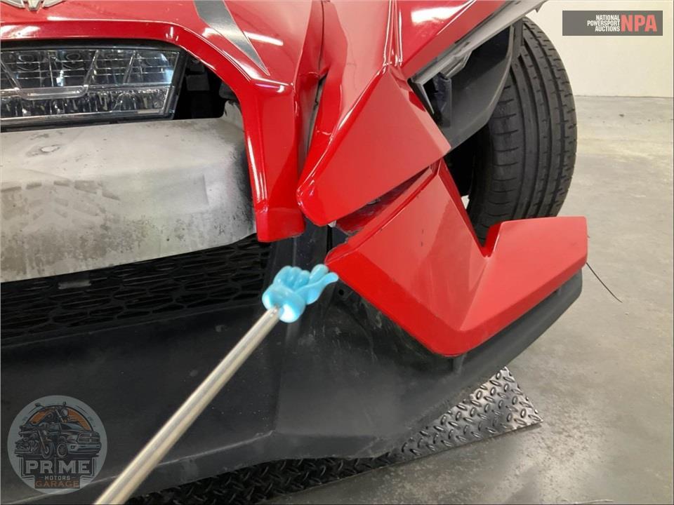 2021 Polaris SLINGSHOT SL AUTODRIVE — фото 15