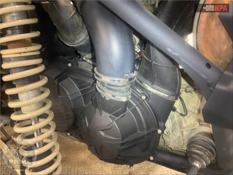 2022 Can-Am MAVERICK X3 MAX RS TURBO RR (DESERT TAN & CARBON BLACK) — фото 4