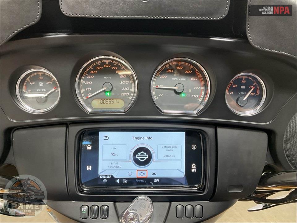 2023 Harley-Davidson FLHTCUTG TRI GLIDE ULTRA CLASSIC — фото 5