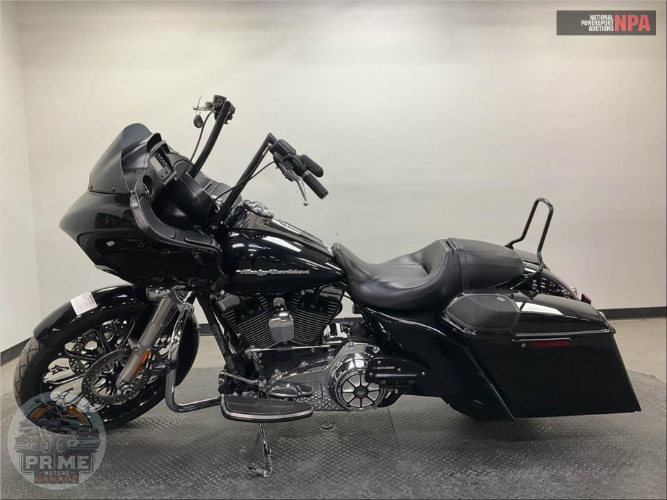 2015 Harley-Davidson FLTRX ROAD GLIDE — фото 3