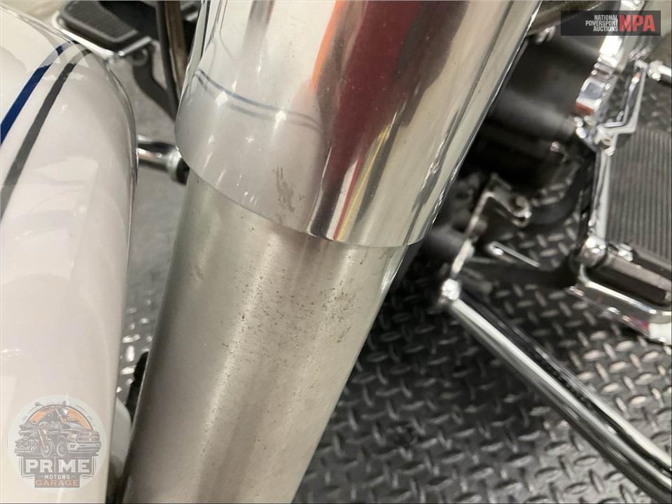 2012 Harley-Davidson FLHRC ROAD KING CLSC — фото 38