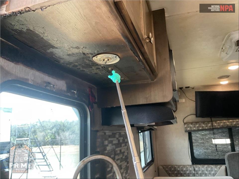 2019 Keystone Rv M-202 RD - SPRINGDALE SERIES — фото 20