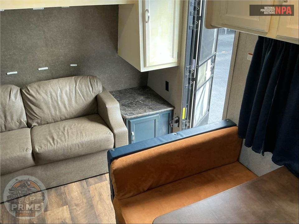 2017 Keystone Rv M-1850 FL - SUMMERLAND MINI SERIES — фото 9