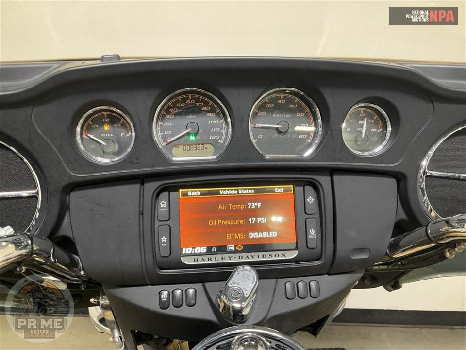 2014 Harley-Davidson FLHTCUTG TRIGLIDE ULTRA CLASSIC — фото 5