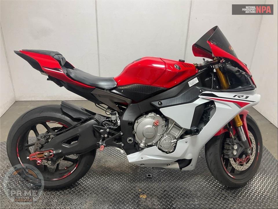 2015 Yamaha YZF-R1 — фото 1