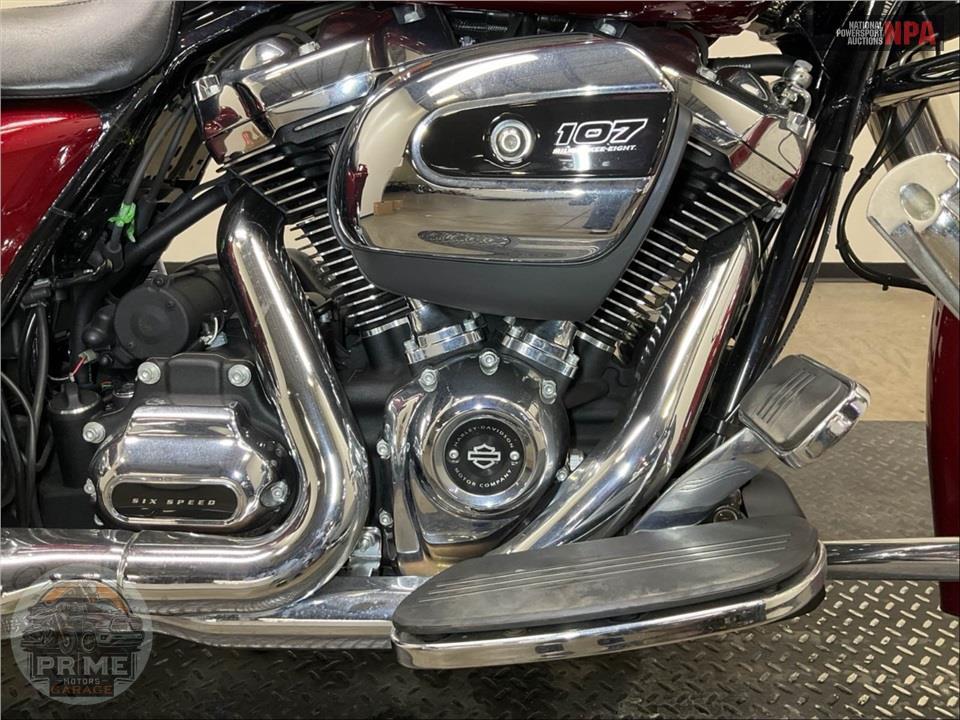 2017 Harley-Davidson FLHXS STREET GLIDE SPECIAL — фото 6