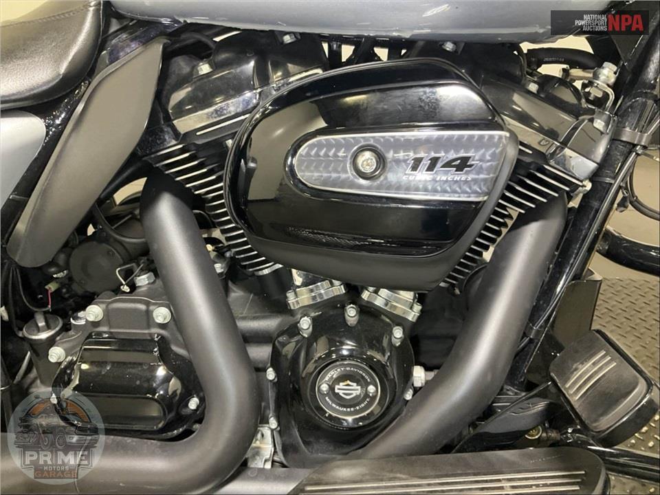 2019 Harley-Davidson FLHXS STREET GLIDE SPECIAL — фото 6