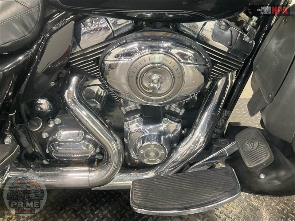 2013 Harley-Davidson FLHTCUTG TRIGLIDE UL CLSC — фото 6
