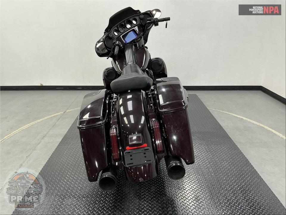 2019 Harley-Davidson FLHXSE CVO STREET GLIDE — фото 4