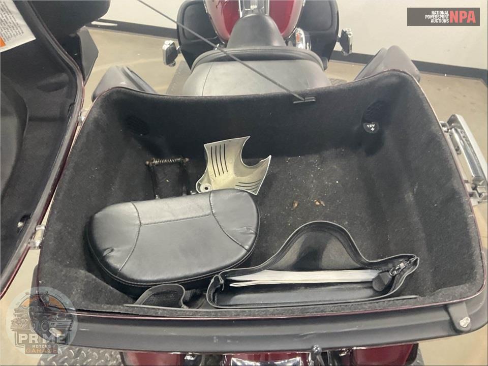 2014 Harley-Davidson FLHTK ELECTRA GLIDE ULTRA LIMITED — фото 23