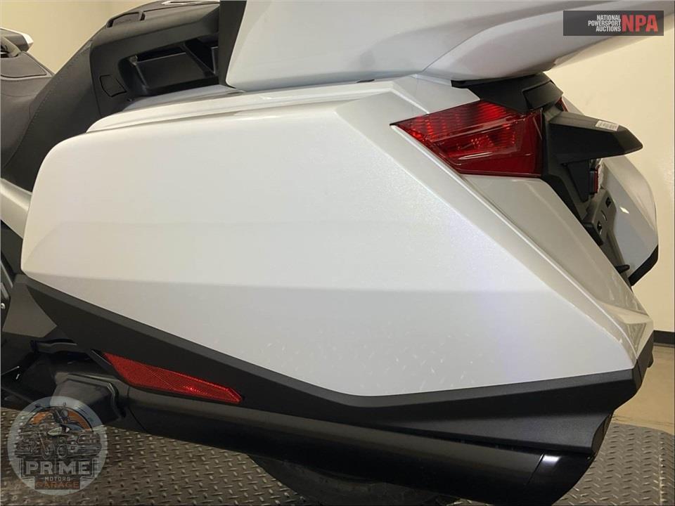 2024 Honda GL1800 GOLDWING TOUR — фото 16