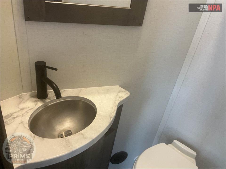 2022 Alliance Rv M-42V13 - VALOR FIFTH WHEEL SERIES — фото 19