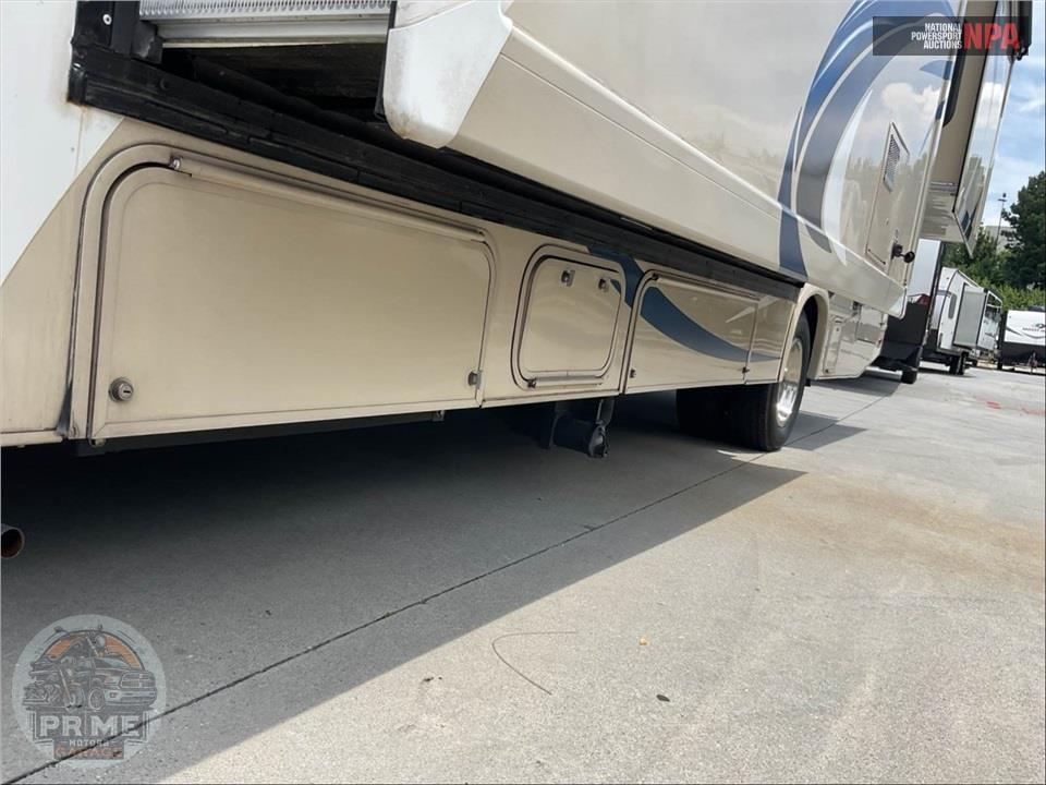 2017 Thor Motor Coach M-29FE E450-V10 - FREEDOM ELITE SERIES — фото 65