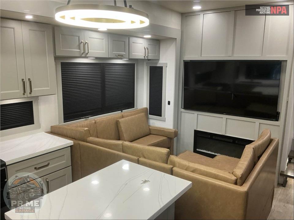 2025 Brinkley Rv M-3250 - MODEL G TOY HAULER TOY HAULER SERIES — фото 8